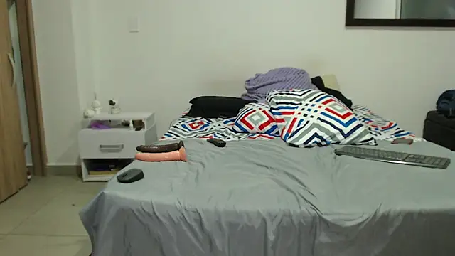 AnnieRoss69 online show from 10/30/25, 11:23