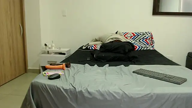 AnnieRoss69 online show from 02/18/25, 09:09