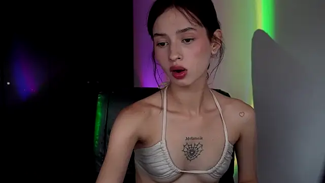 Snapshot of salome-brown chatting on 03/07/25, 11:05 salome-brown online show from 03/07/25, 11:05
