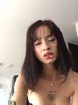 Snapshot of salome-brown chatting on 02/11/25, 05:29 salome-brown online show from 02/11/25, 05:29