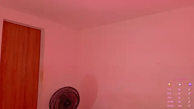 Gaby Vegaa online show from 11/08/25, 10:02