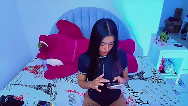 charlotte 0309 online show from 12/02/25, 11:06