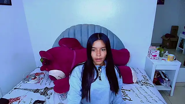 charlotte 0309 online show from 12/04/25, 08:52