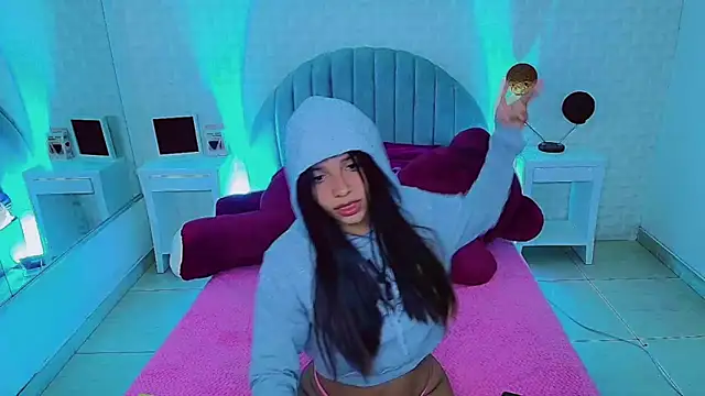 charlotte 0309 online show from 02/13/26, 05:07