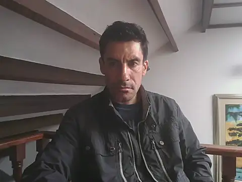 Snapshot of elkike1980 chatting on 04/30/26, 02:13 elkike1980 online show from 04/30/26, 02:13