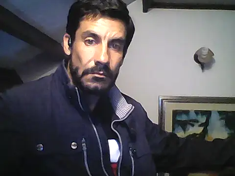 Snapshot of elkike1980 chatting on 05/31/26, 02:06 elkike1980 online show from 05/31/26, 02:06