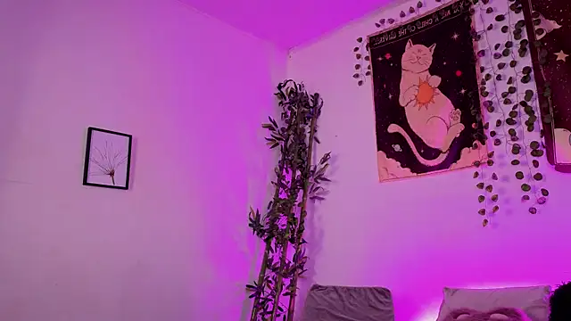 Nyx nayla online show from 12/23/25, 01:38