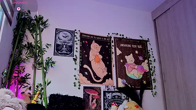 Nyx nayla online show from 03/06/26, 09:21