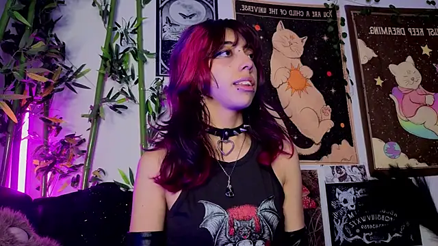 Nyx nayla online show from 04/21/26, 01:42
