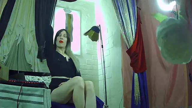 Mary Loon online show from 01/06/26, 12:09