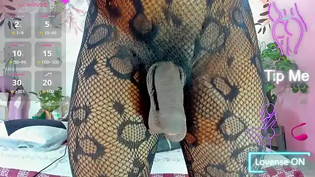 Snapshot of bigblacktransxxx chatting on 11/11/25, 12:38 bigblacktransxxx online show from 11/11/25, 12:38