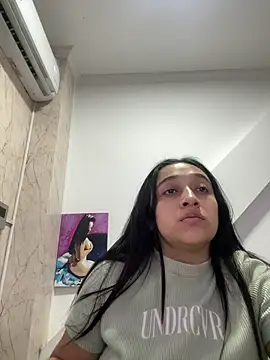 cata megan online show from 12/05/24, 03:20