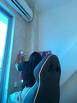 cata megan online show from 12/30/24, 04:07