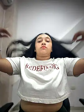 cata megan online show from 11/25/25, 06:03