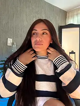 emmily d online show from 12/04/25, 07:46