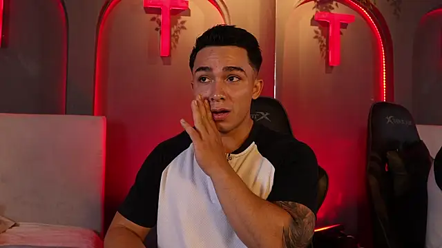 Ryan Hunt online show from 10/05/25, 01:40