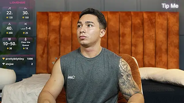 Ryan Hunt online show from 03/11/25, 02:51