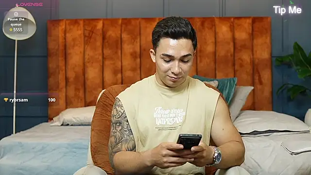 Ryan Hunt online show from 03/12/25, 02:45