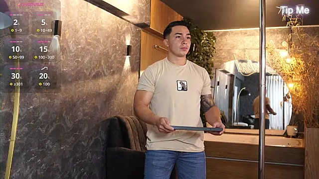 Ryan Hunt online show from 12/05/25, 12:04