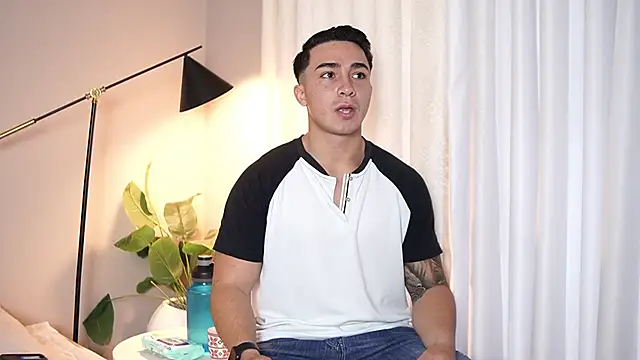 Ryan Hunt online show from 10/28/25, 11:53