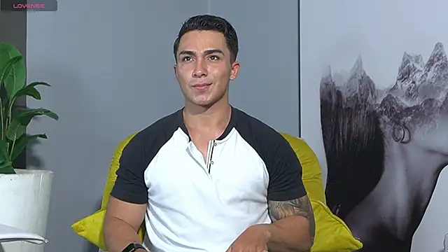 Ryan Hunt online show from 09/23/25, 06:15