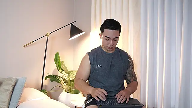 Ryan Hunt online show from 10/29/25, 12:04