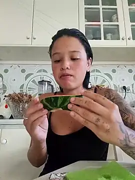 LorenRosse online show from 09/10/25, 04:44