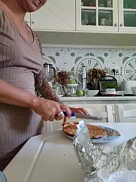 LorenRosse online show from 09/24/25, 04:19