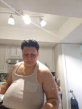 Snapshot of DevilDahm chatting on 11/08/25, 07:39 DevilDahm online show from 11/08/25, 07:39