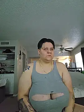 Snapshot of DevilDahm chatting on 01/08/26, 11:55 DevilDahm online show from 01/08/26, 11:55