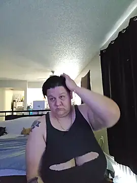 Snapshot of DevilDahm chatting on 02/21/26, 11:40 DevilDahm online show from 02/21/26, 11:40