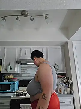 Snapshot of DevilDahm chatting on 12/20/25, 08:55 DevilDahm online show from 12/20/25, 08:55