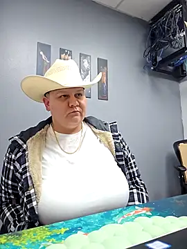 Snapshot of DevilDahm chatting on 09/10/25, 09:25 DevilDahm online show from 09/10/25, 09:25