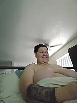 Snapshot of DevilDahm chatting on 11/29/25, 08:20 DevilDahm online show from 11/29/25, 08:20