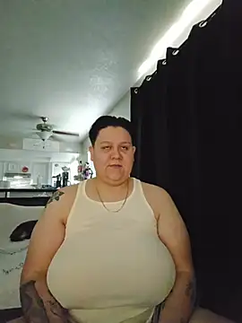 Snapshot of DevilDahm chatting on 11/01/25, 07:19 DevilDahm online show from 11/01/25, 07:19