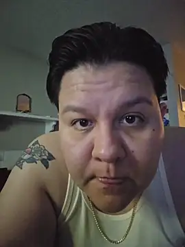 Snapshot of DevilDahm chatting on 11/01/25, 01:23 DevilDahm online show from 11/01/25, 01:23