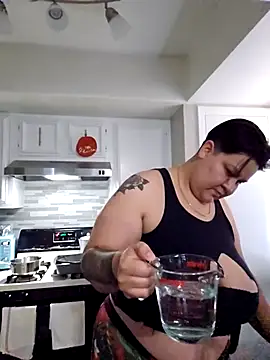 Snapshot of DevilDahm chatting on 10/11/25, 12:11 DevilDahm online show from 10/11/25, 12:11