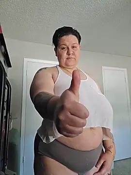 Snapshot of DevilDahm chatting on 02/01/26, 10:41 DevilDahm online show from 02/01/26, 10:41