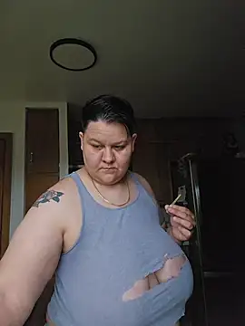 Snapshot of DevilDahm chatting on 03/26/26, 06:50 DevilDahm online show from 03/26/26, 06:50