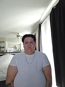 Snapshot of DevilDahm chatting on 02/17/26, 08:17 DevilDahm online show from 02/17/26, 08:17