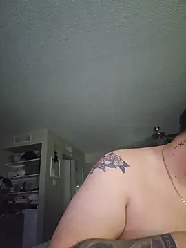 Snapshot of DevilDahm chatting on 02/07/26, 07:05 DevilDahm online show from 02/07/26, 07:05