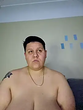 Snapshot of DevilDahm chatting on 04/09/26, 04:36 DevilDahm online show from 04/09/26, 04:36