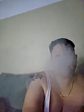 Snapshot of DevilDahm chatting on 04/01/26, 03:08 DevilDahm online show from 04/01/26, 03:08