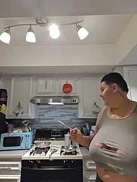 Snapshot of DevilDahm chatting on 11/11/25, 06:03 DevilDahm online show from 11/11/25, 06:03