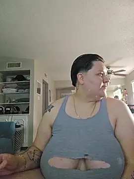 Snapshot of DevilDahm chatting on 11/30/25, 10:10 DevilDahm online show from 11/30/25, 10:10