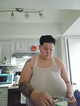 Snapshot of DevilDahm chatting on 11/09/25, 08:13 DevilDahm online show from 11/09/25, 08:13