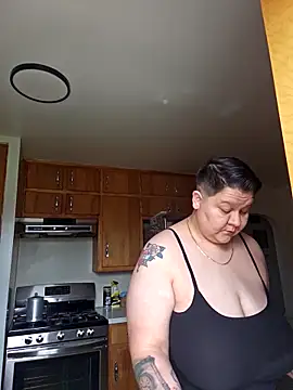 Snapshot of DevilDahm chatting on 04/12/26, 07:06 DevilDahm online show from 04/12/26, 07:06