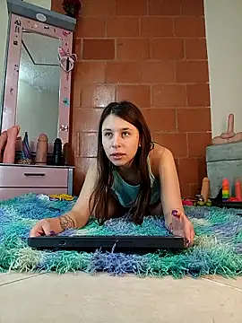 Snapshot of RubyEmerald chatting on 02/09/26, 03:04 RubyEmerald online show from 02/09/26, 03:04