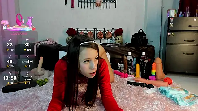 Snapshot of RubyEmerald chatting on 12/04/25, 02:10 RubyEmerald online show from 12/04/25, 02:10