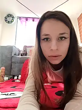 Snapshot of RubyEmerald chatting on 11/26/25, 02:28 RubyEmerald online show from 11/26/25, 02:28